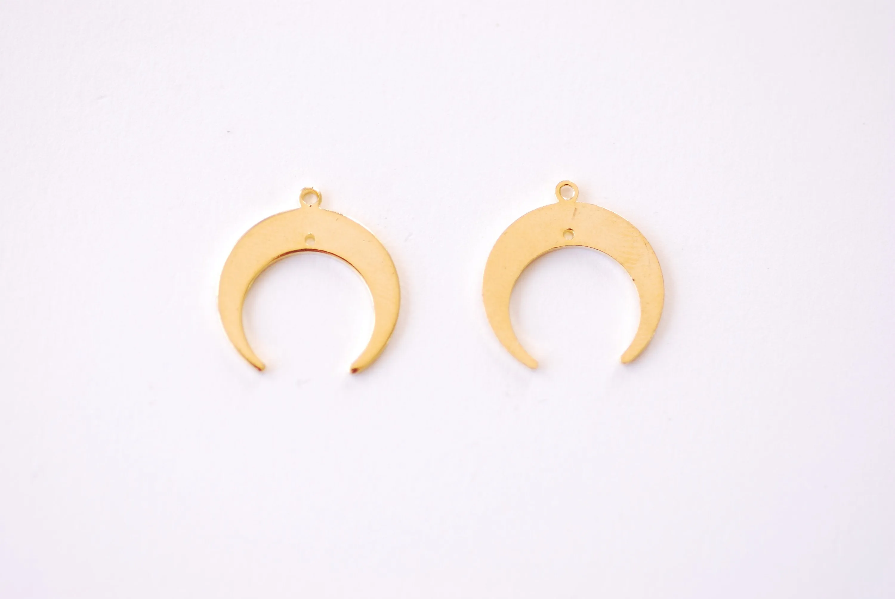 Double Horn Wholesale Crescent Moon Charm Pendant - 16k Gold plated Brass Half Moon Connector HarperCrown Etsy B112