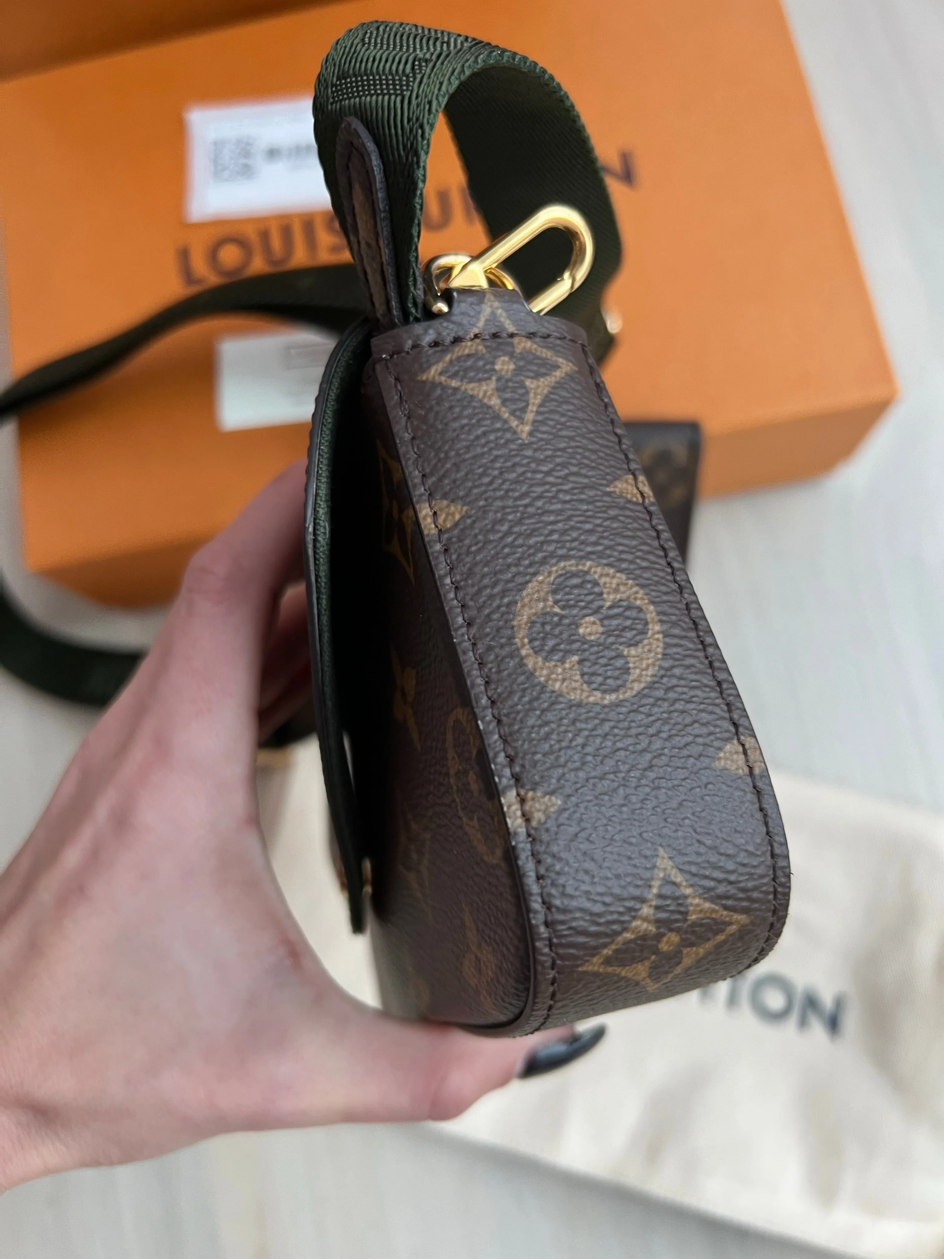 Louis Vuitton Felicie Strap & Go Bag