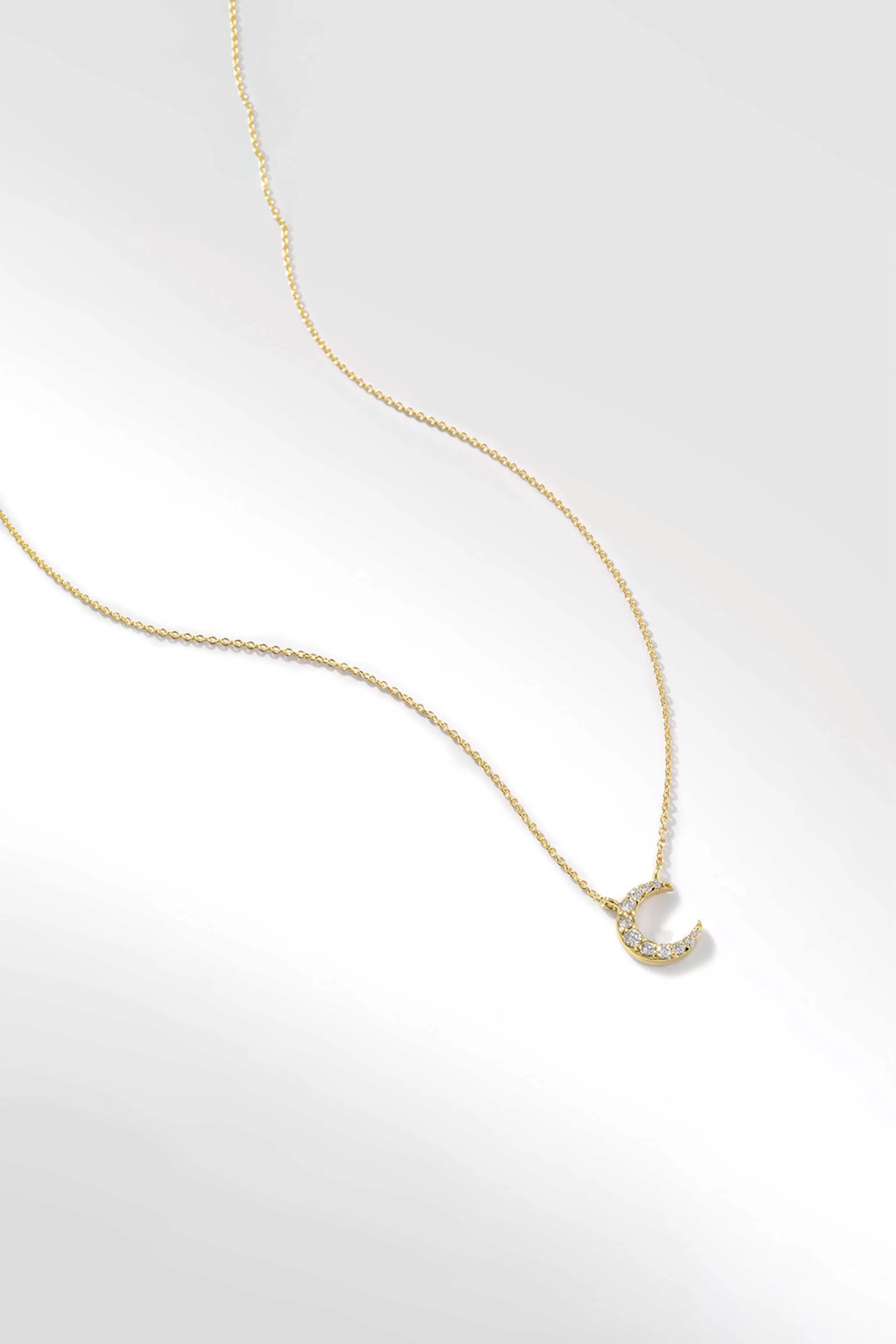 Moonbeam Necklace in Diamond