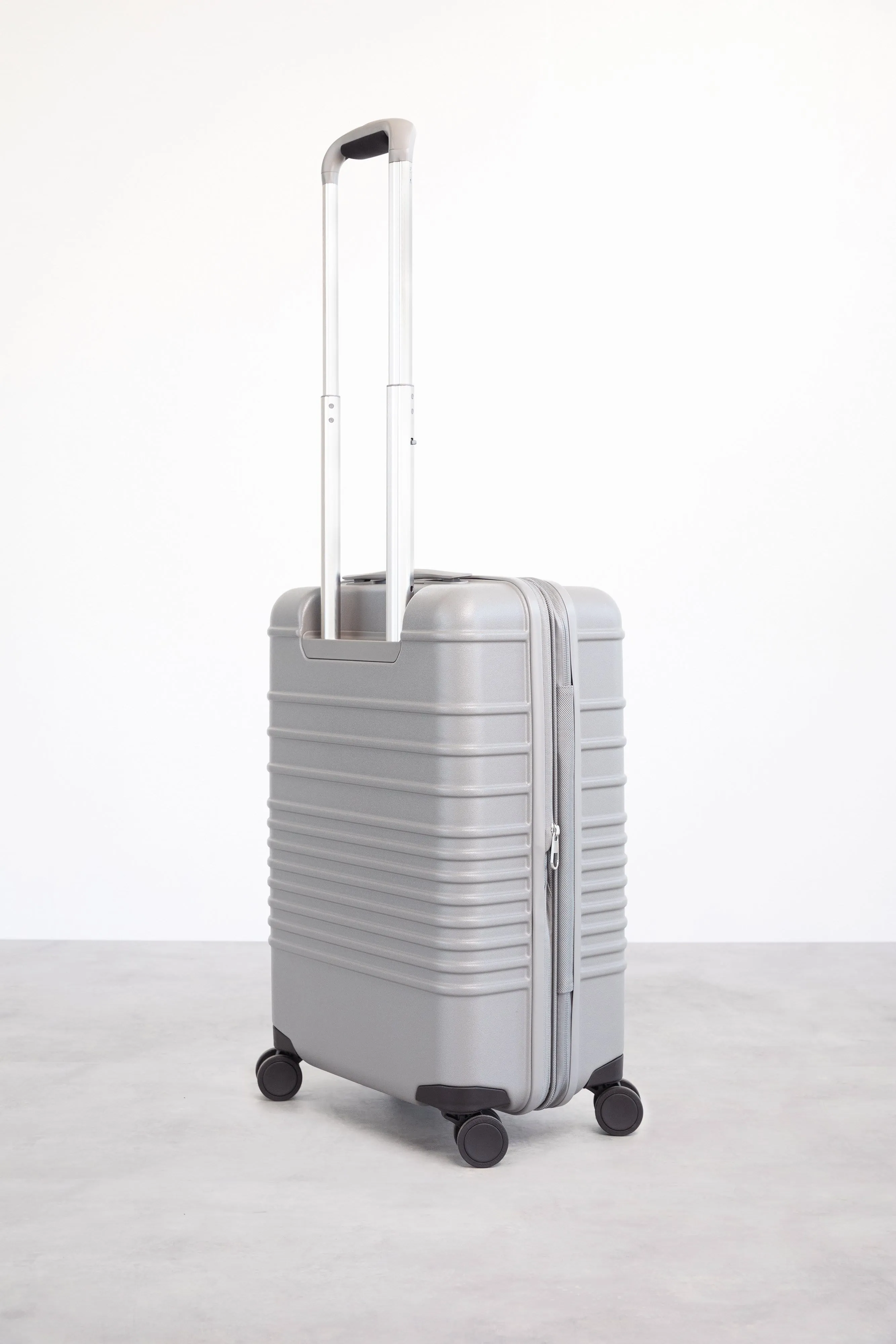 The Carry-On Roller in Grey